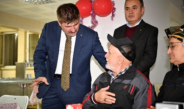 Yeni yılın ilk ziyaretinde yürekler ısındı