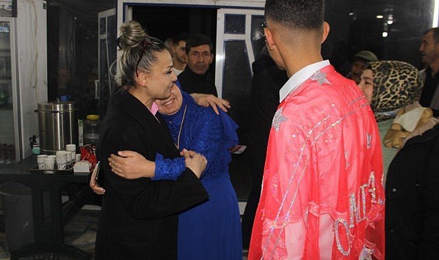 Asker eğlencesinde “Kına” vurgusu