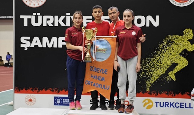 Bursa’dan madalyalarla döndüler