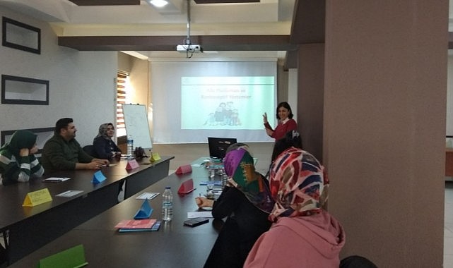 ÇEKÜS birimi hizmet içi eğitim düzenledi