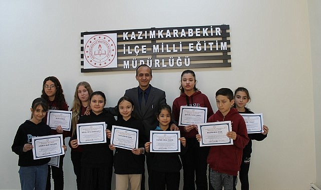 Güzel yazan kalemler ödüllendirildi