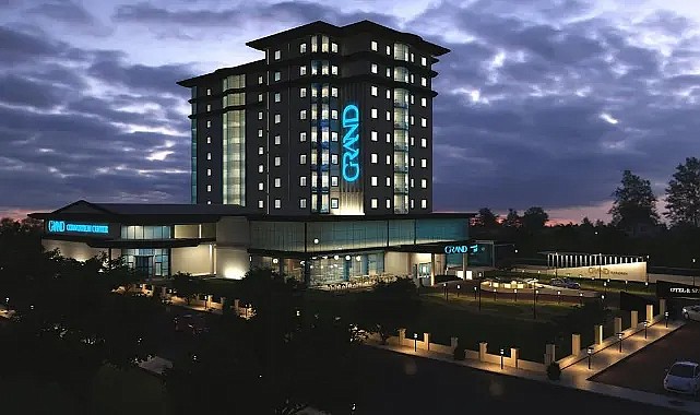 İftar keyfi Grand Karaman Center'da yaşanır