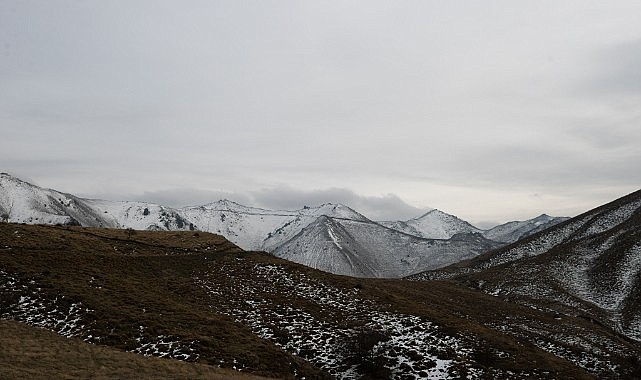 Karaman&#039;ın dağları gelinlik giydi