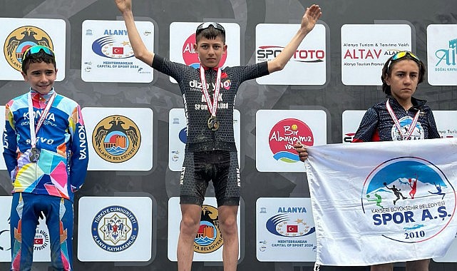 Karaman&#039;ın gururu Veli Sarı