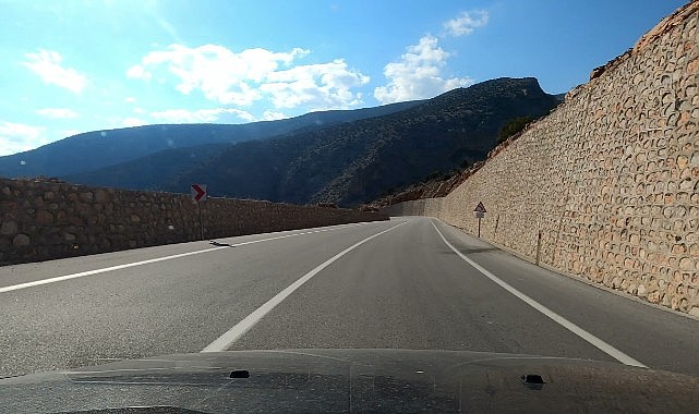 O yol trafiğe açıldı