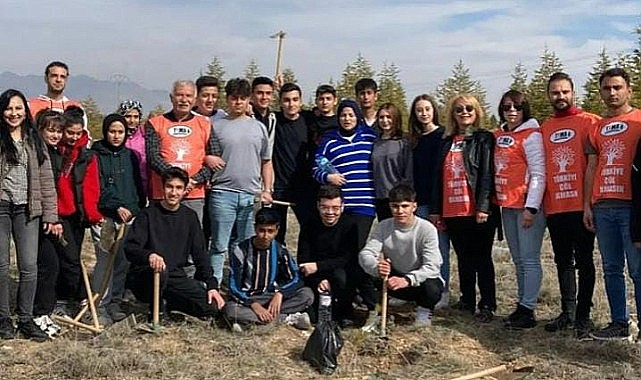 Fidanlar toprakla buluştu