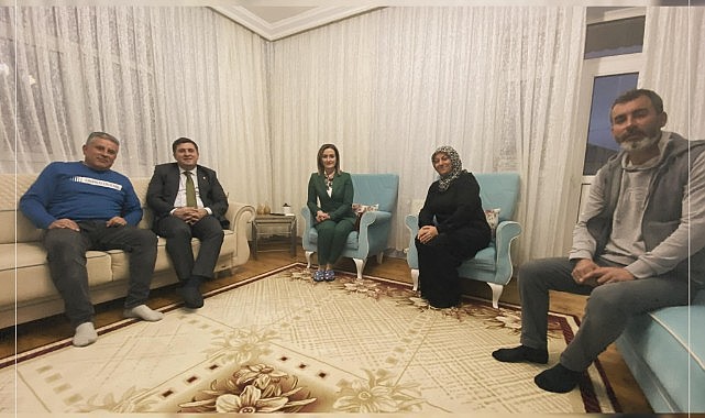 Hatice Sarıibrahim&#039;den depremzede aileye ziyaret