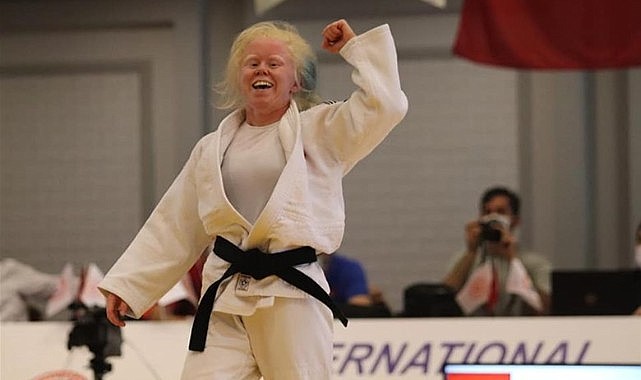 Karaman&#039;ın guru Cahide Eke