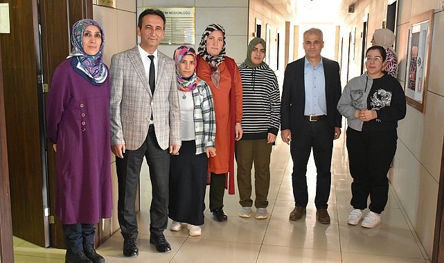 Müdür Çalışkan kadınları unutmadı