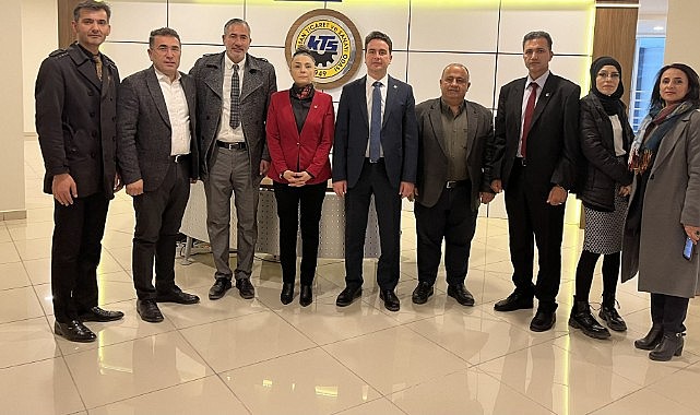 Yeniden Refah Partisi&#039;nden KTSO&#039;ya ziyaret