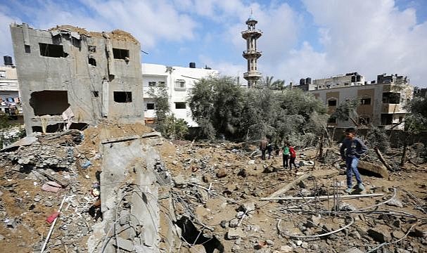 Kanama bayramda da durmadı...