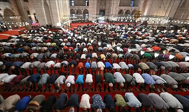 Bayram namazı saat kaçta kılınacak
