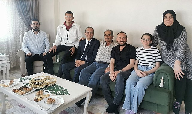 Öğrencilere evlerinde destek devam ediyor