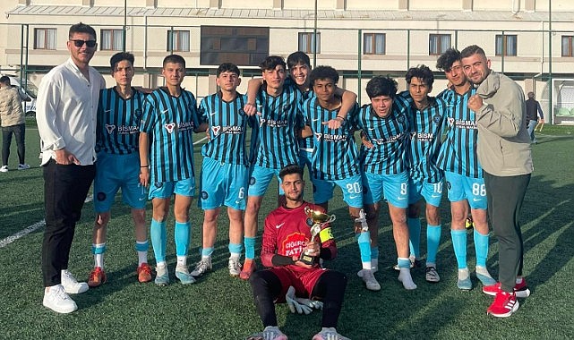 U 18 Lig&#039;inin Şampiyonu Muzaffer Uğur SK