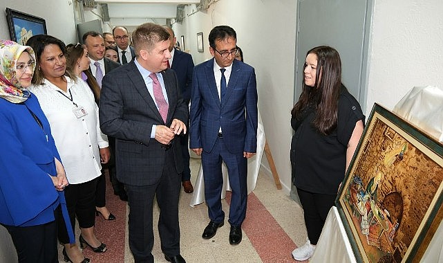 Engelli Dinlenme Evi&#039;nden El Sanatları Sergisi