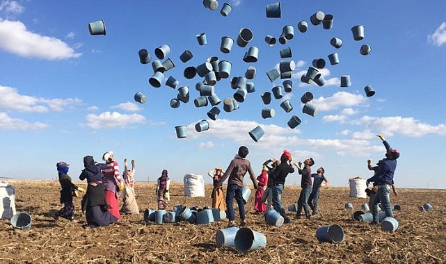 Karaman’daki mevsimlik tarım işçileri unutulmadı…