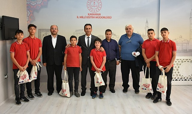 Yunus Emre Ortaokulu öğrencileri göz dolduruyor