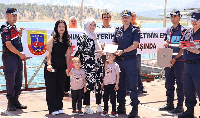 Jandarma gönülleri fethetti