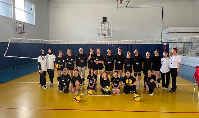 Geleceğin voleybolcuları burada yetişiyor