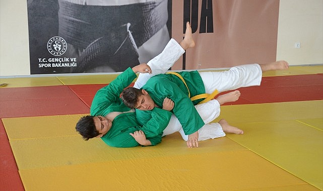 Hedef dünya şampiyonluğu