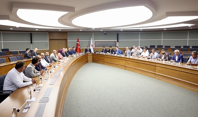 Karaman heyeti o konuyu Bakan Yumaklı&#039;yla masaya yatırdı