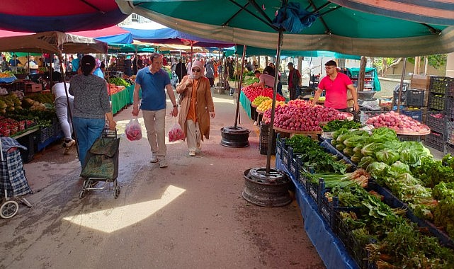 Pazarın ateşi düştü