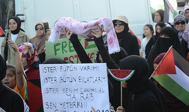 Karaman'da yüzlerce kişi Gazze için yürüdü