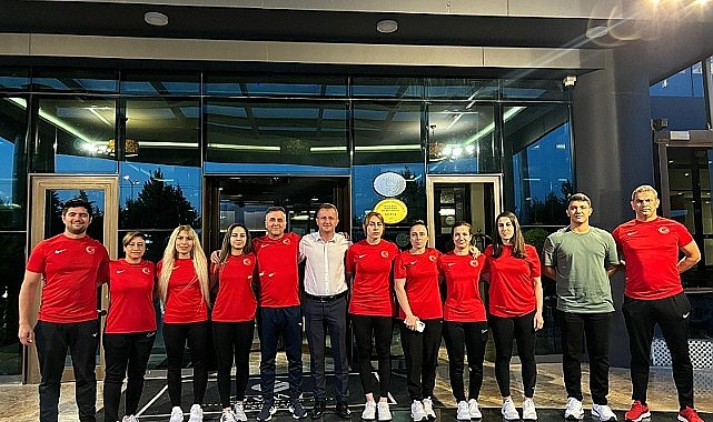 Karaman&#039;dan Paris&#039;e uğurlandılar