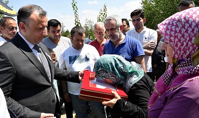 Karamanlı gaziye son görev