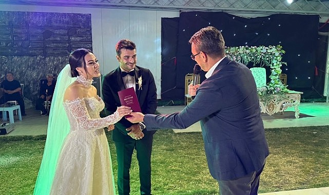 Mut ailesinin mutlu günü