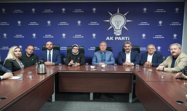 Akar ve Büyükkılıç&#039;tan  AK Parti ilçe başkanlıklarına ziyaret