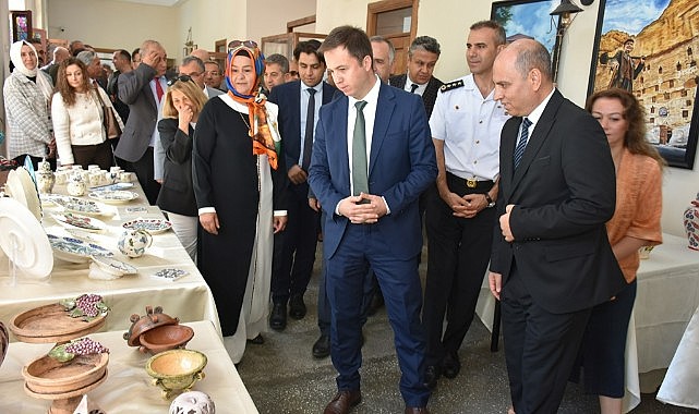 O eller bu sefer sanat için kullanıldı