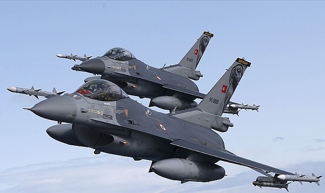 Irak'ın kuzeyinde düzenlenen hava harekatında 21 hedef imha edildi