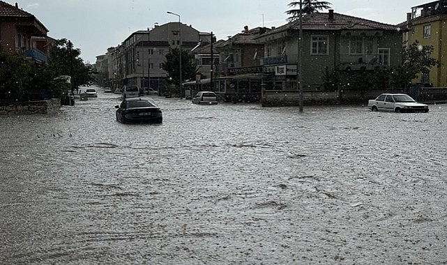 Karaman&#039;a sağanak yağış geliyor