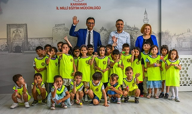 Miniklerden Müdür Çalışkan&#039;a ziyaret