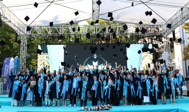 NEÜ&#039;de, 2024 yılı bölüm birincileri mezuniyet töreni düzenlendi