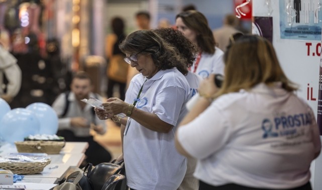 &quot;Prostat Kanseri Farkındalık Ayı&quot; nedeniyle Kızılay Metro İstasyonu&#039;nda etkinlik yapıldı