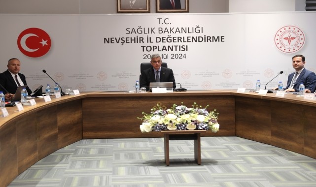 Sağlık Bakanı Kemal Memişoğlu, Nevşehir&#039;de ziyaretlerde bulundu