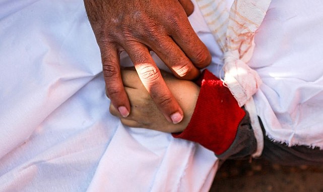 Soykırımcı İsrail, Gazze&#039;de en az 710 bebeği öldürdü