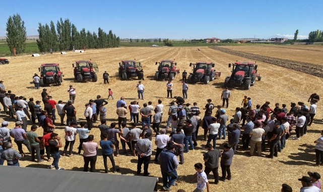 TürkTraktör, &quot;Case IH Faz 5 Günleri&quot;nde ürünlerini çiftçilerle buluşturdu