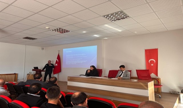 Ulaş&#039;ta çiftçilere yönelik bilgilendirme toplantısı düzenlendi