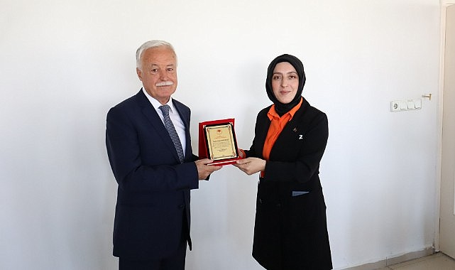 42 yıllık memur emekli oldu