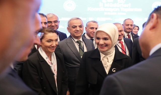 Aile ve Sosyal Hizmetler Bakanı Göktaş, il müdürleriyle bir araya geldi