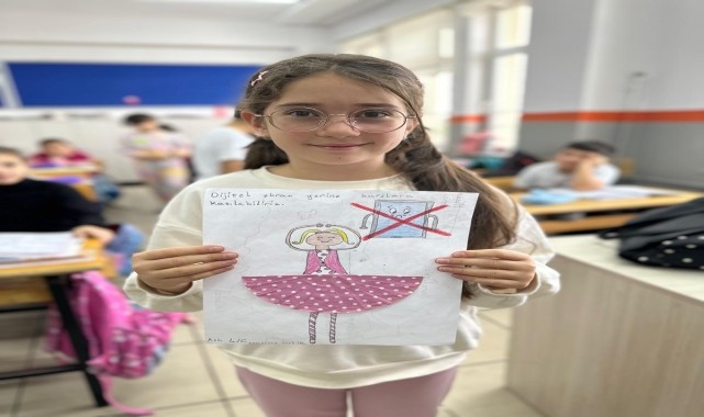 Eskişehir&#039;de 4. sınıf öğrencilerine dijital bağımlılık eğitimi veriliyor