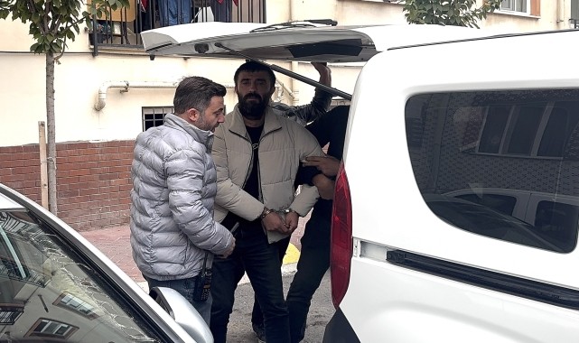 Eskişehir&#039;de bir kişi evde tartıştığı arkadaşını pompalı tüfekle öldürdü