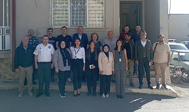 Hayatın renklerini tekrar kazandırıyorlar