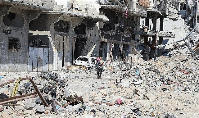 İsrail Gazze&#039;nin kuzeyine tam bir kuşatma uyguluyor