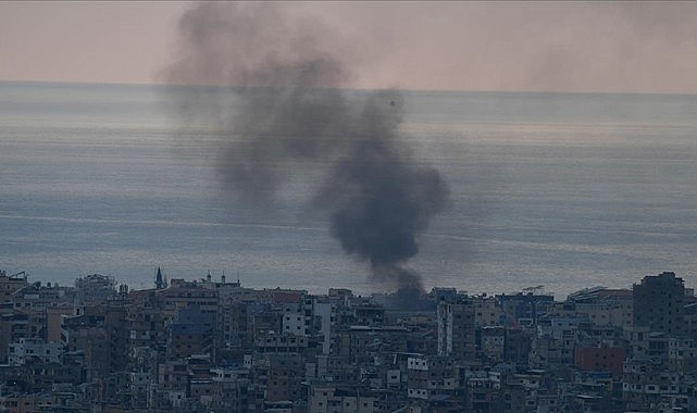 İsrail savaş uçakları Lübnan&#039;ın güneyi ve doğusunu vurdu