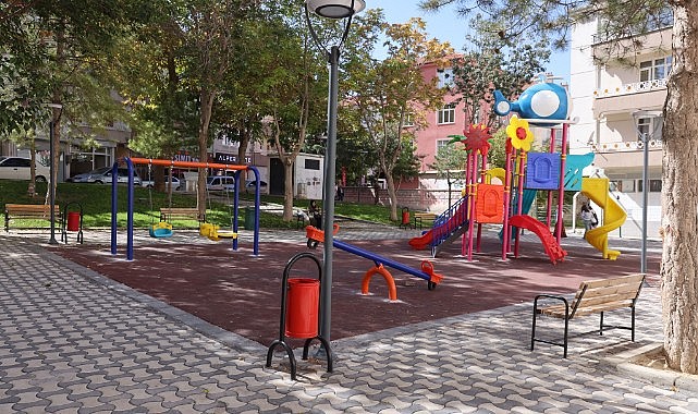 Karaman Belediyesi parkları yeniliyor