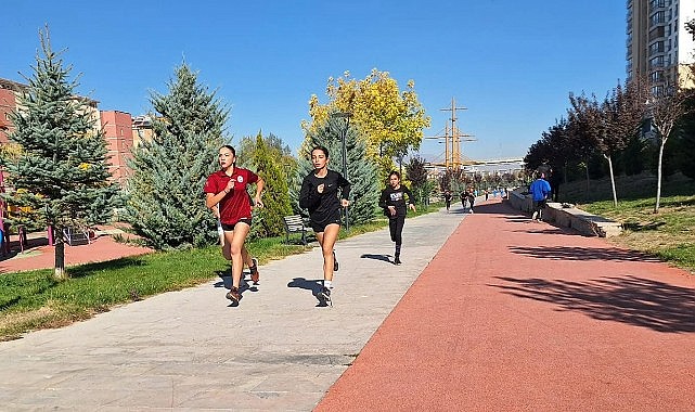 Karaman&#039;da Cumhuriyet için koştular